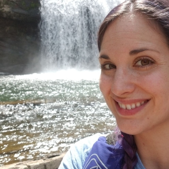 Meet your Posher, Crystal - Picture 1 of 1